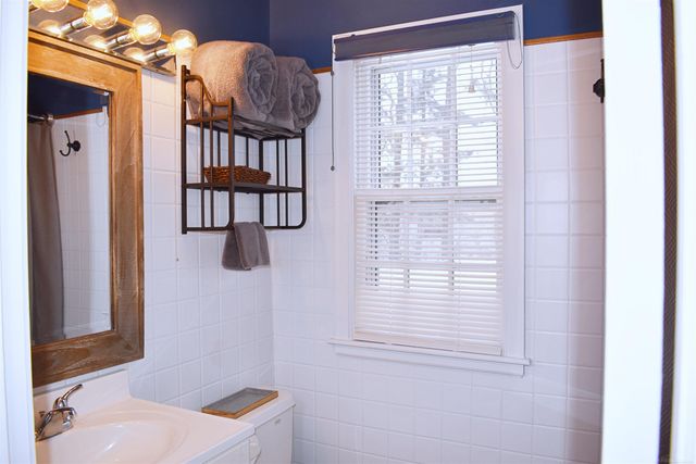 110 W Francis Street, Ironwood, MI 49938