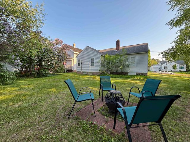 110 W Francis Street, Ironwood, MI 49938