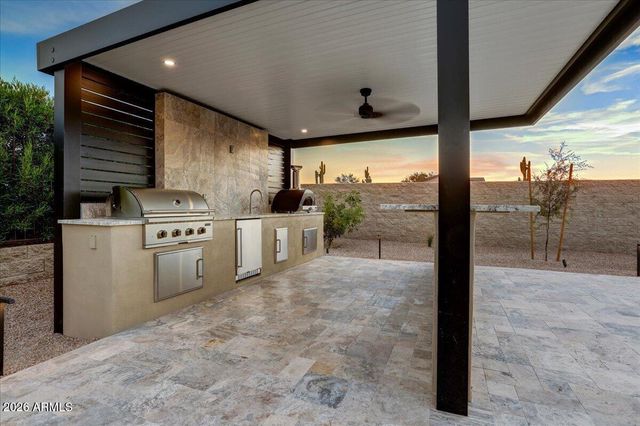 28602 N SUMMIT SPRINGS Road, Rio Verde, AZ 85263