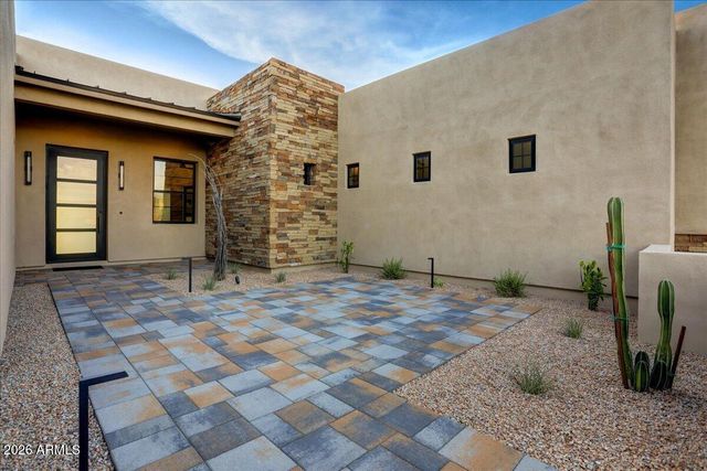 28602 N SUMMIT SPRINGS Road, Rio Verde, AZ 85263
