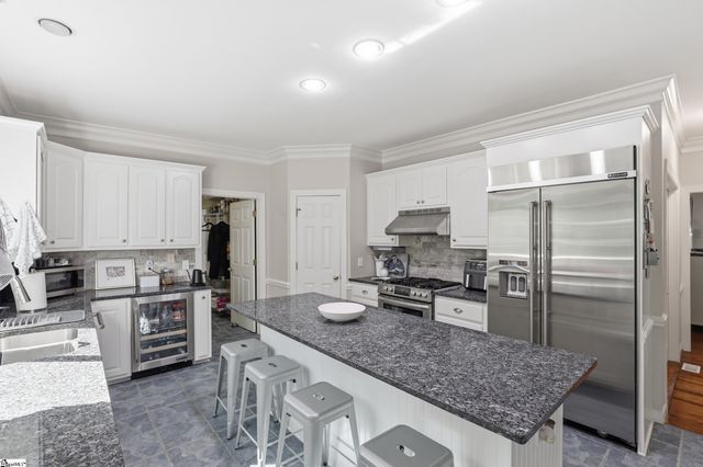 111 Overlook Court, Easley, SC 29642