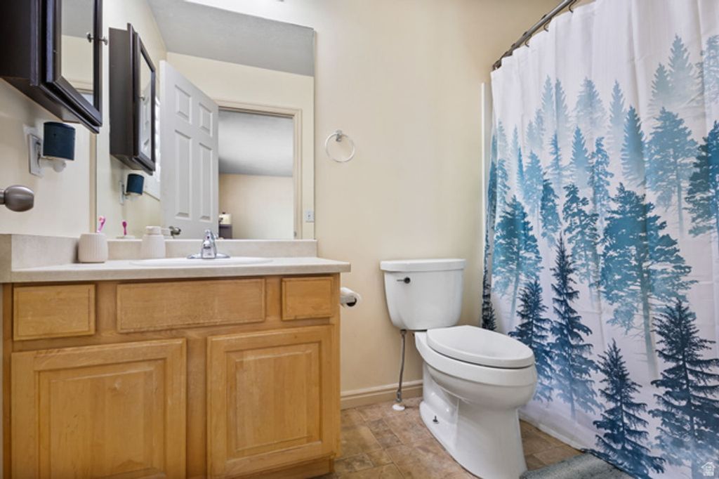 Image 17 of property listing at 8329 S 6430 W, West Jordan, UT 84081