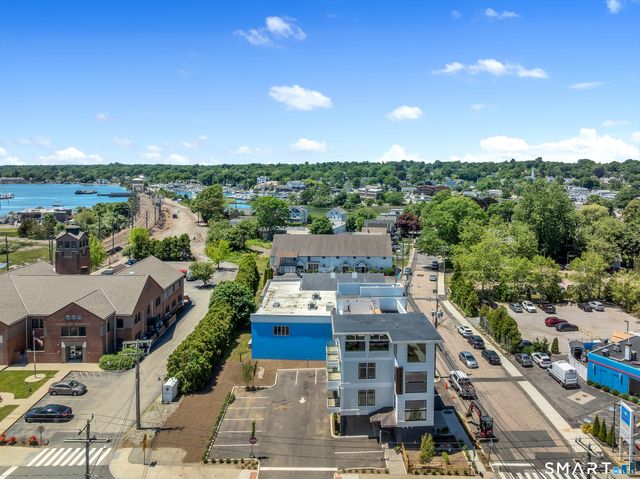 32 Broadway Avenue, Stonington, CT 06378