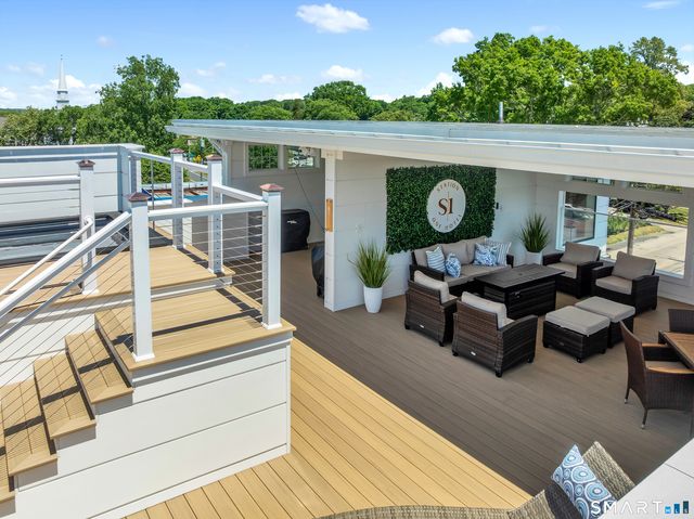 32 Broadway Avenue, Stonington, CT 06378