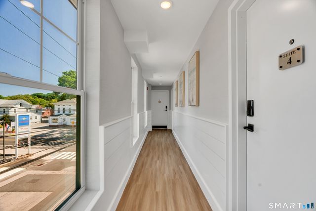 32 Broadway Avenue, Stonington, CT 06378