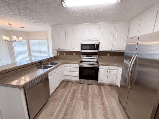 3870 Cherry Ridge Walk, Suwanee, GA 30024