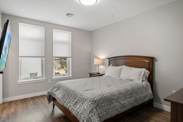 642 Main St 301, Wakefield, MA 01880
