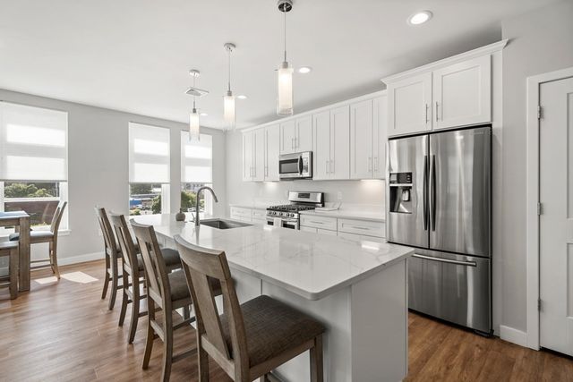 642 Main St 301, Wakefield, MA 01880