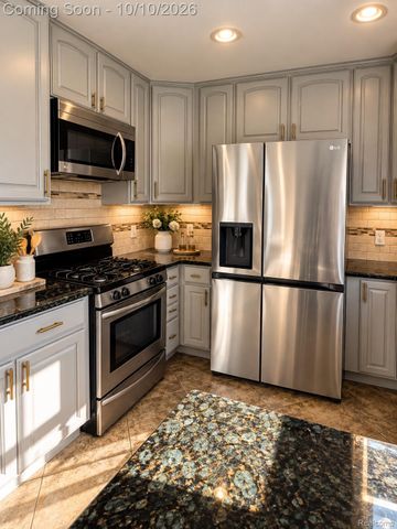 31251 Broderick Drive, Chesterfield Township, MI 48051