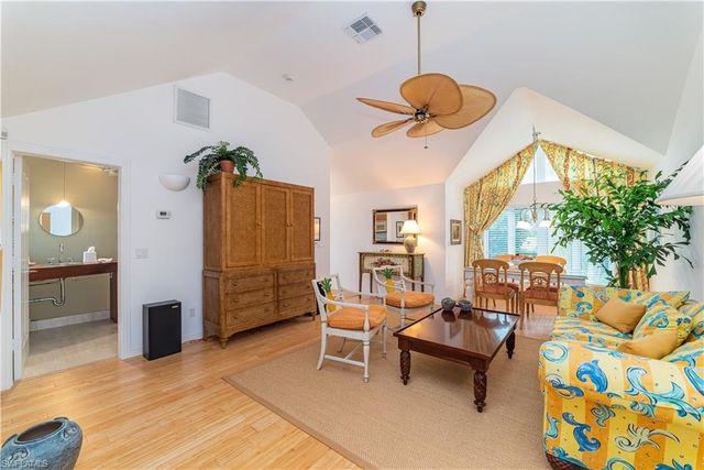 883 Galleon DR, Naples, FL 34102