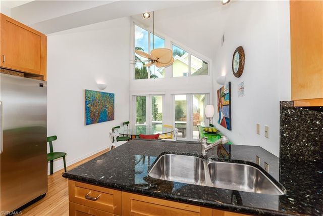 883 Galleon DR, Naples, FL 34102