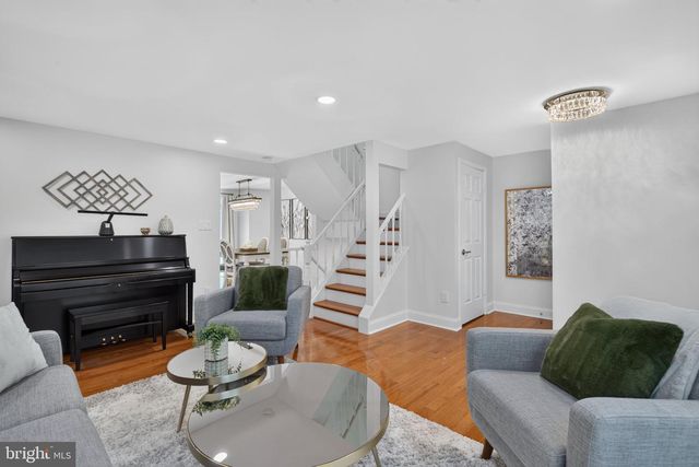 6636 GREENLEIGH LN, Alexandria, VA 22315