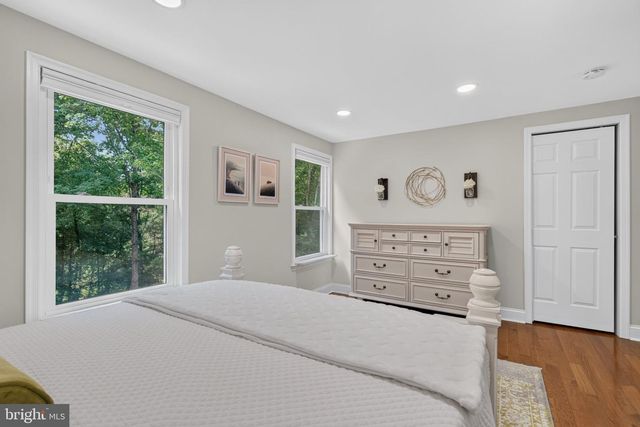 6636 GREENLEIGH LN, Alexandria, VA 22315