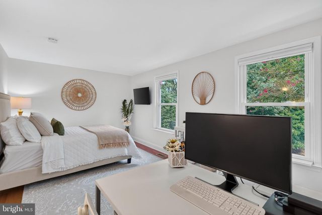 6636 GREENLEIGH LN, Alexandria, VA 22315