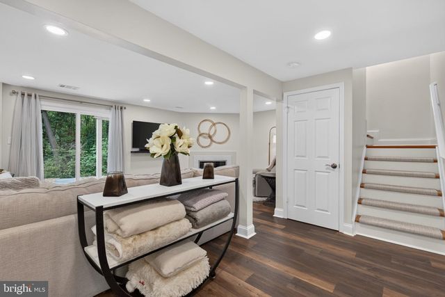 6636 GREENLEIGH LN, Alexandria, VA 22315