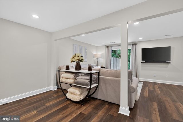 6636 GREENLEIGH LN, Alexandria, VA 22315