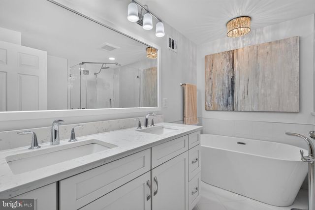 6636 GREENLEIGH LN, Alexandria, VA 22315