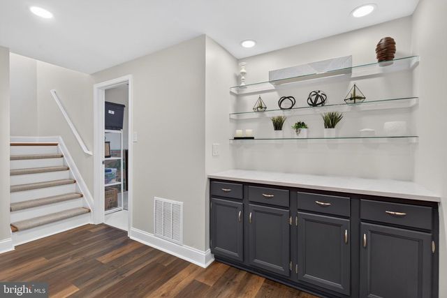 6636 GREENLEIGH LN, Alexandria, VA 22315
