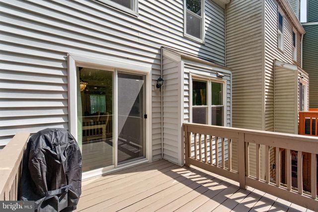 6636 GREENLEIGH LN, Alexandria, VA 22315