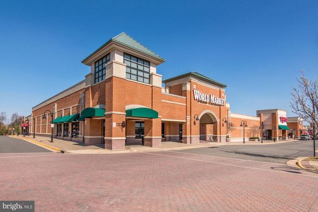 6636 GREENLEIGH LN, Alexandria, VA 22315