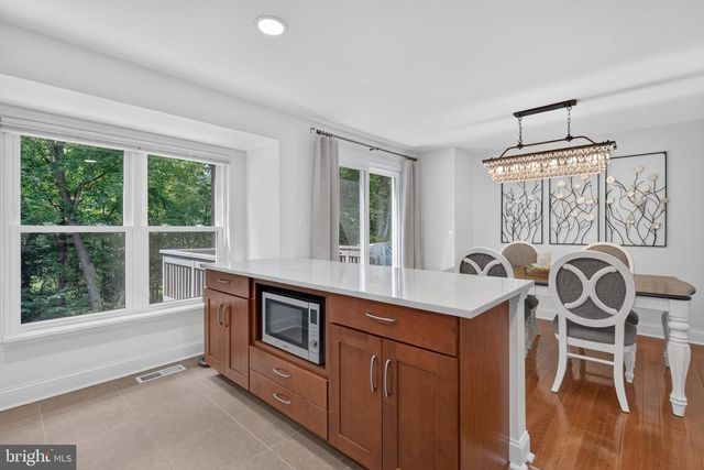 6636 GREENLEIGH LN, Alexandria, VA 22315