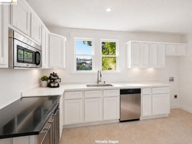 5320 El Camile AVE, Oakland, CA 94619