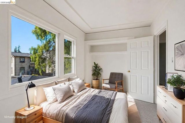 5320 El Camile AVE, Oakland, CA 94619