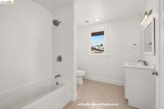 5320 El Camile AVE, Oakland, CA 94619