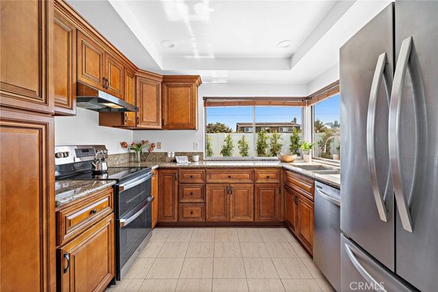 9582 Hightide Drive, Huntington Beach, CA 92646