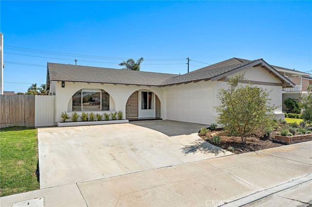 9582 Hightide Drive, Huntington Beach, CA 92646