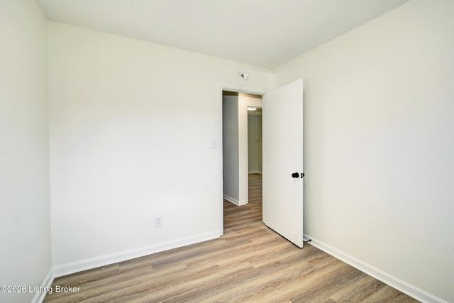 10622 Charlene Dr, Fairdale, KY 40118