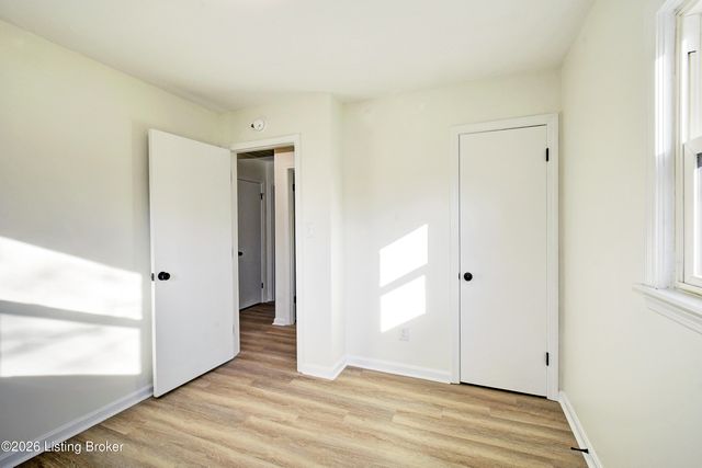 10622 Charlene Dr, Fairdale, KY 40118