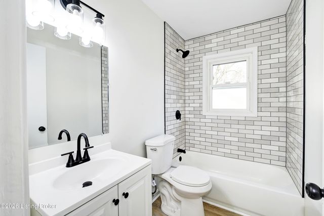 10622 Charlene Dr, Fairdale, KY 40118