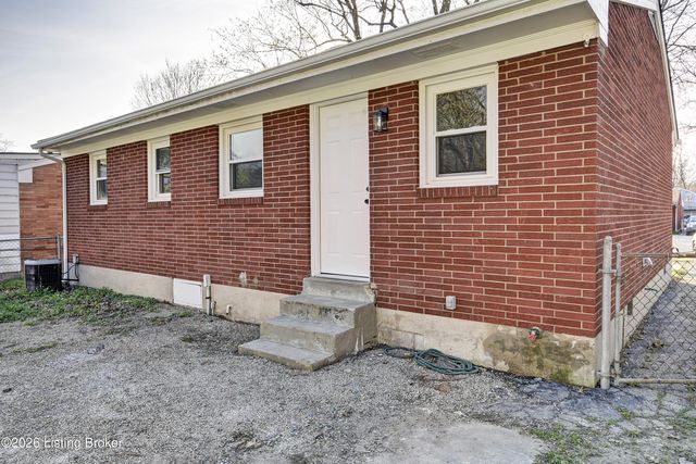 10622 Charlene Dr, Fairdale, KY 40118