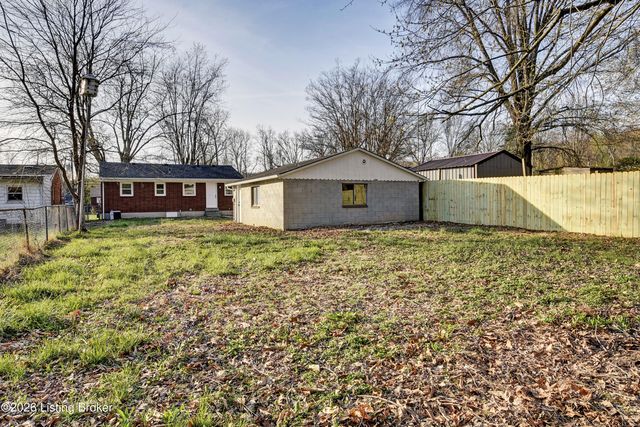 10622 Charlene Dr, Fairdale, KY 40118