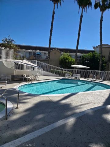 4760 Templeton 3204, Los Angeles, CA 90032