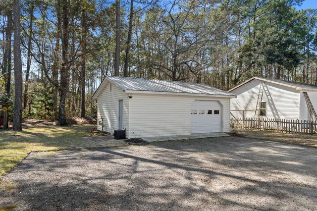 5113 Pee Dee Ln., Murrells Inlet, SC 29576