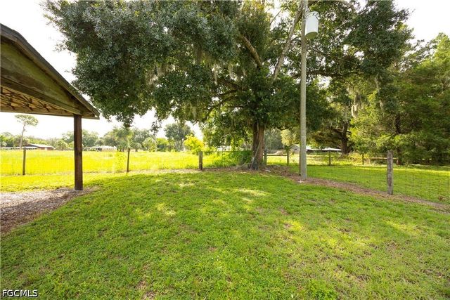 21680 N River RD, Alva, FL 33920