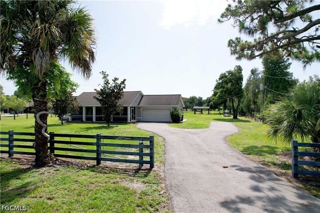 21680 N River RD, Alva, FL 33920