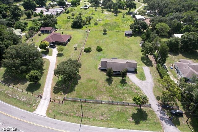 21680 N River RD, Alva, FL 33920