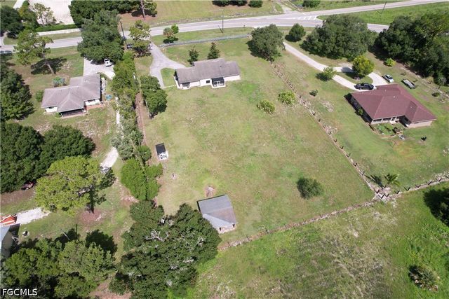 21680 N River RD, Alva, FL 33920