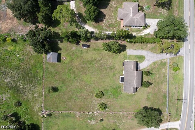 21680 N River RD, Alva, FL 33920