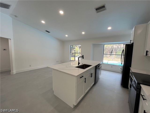 2730 4th ST NW, Naples, FL 34120