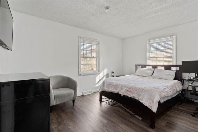 1508 S Pawnee Circle, Olathe, KS 66062