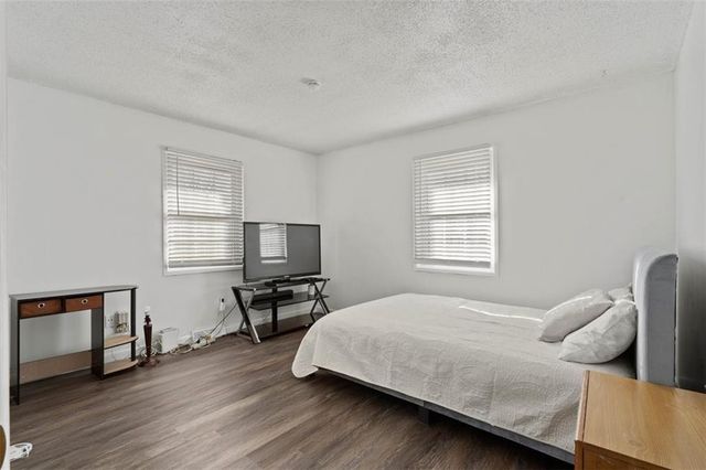 1508 S Pawnee Circle, Olathe, KS 66062