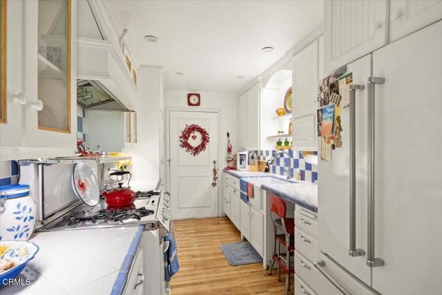 49 Mission Plaza Drive, Ventura, CA 93001