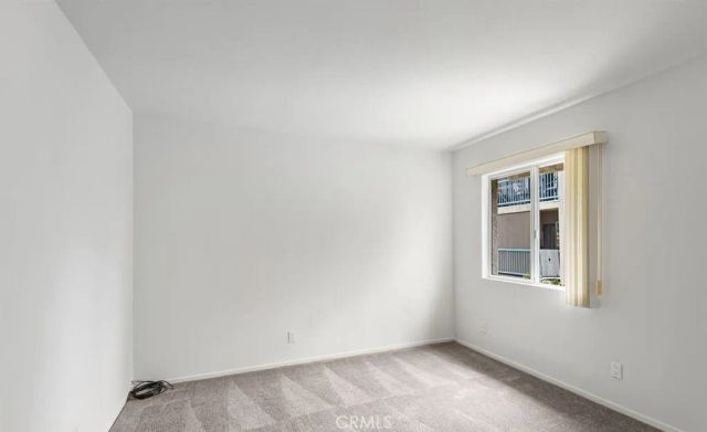 18307 Burbank 68, Tarzana, CA 91356