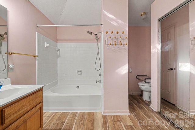5607 Dorchester Avenue, Harrisburg, NC 28075