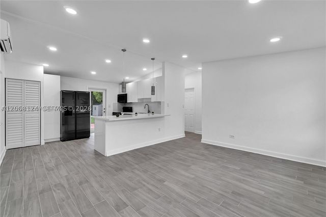 1175 NW 133rd St, North Miami, FL 33168