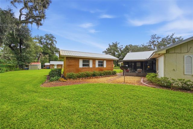 3704 THONOTOSASSA ROAD, Plant City, FL 33565